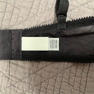 DKNY 34D balconette bra